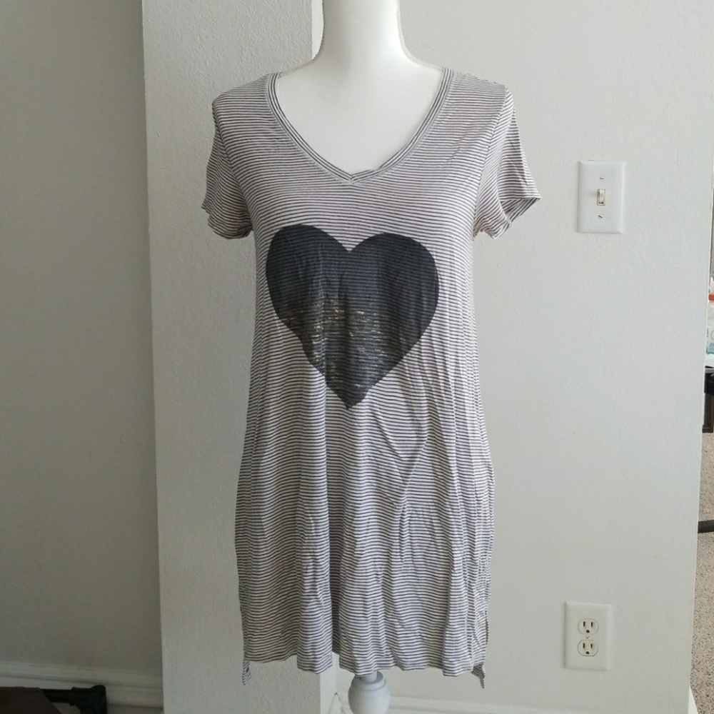 A-glow maternity top